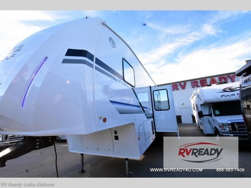 New 2026 Forest River Cherokee Arctic Wolf 285OPT available in Lake Elsinore, California