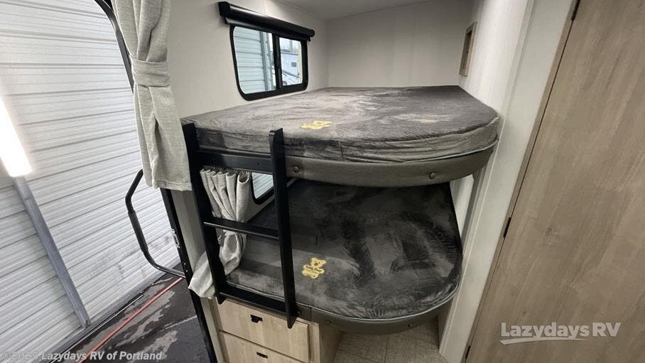 Call now about this 2025 Grand Design Imagine 2470BH! 2025 Grand Design Imagine 2470BH - New Travel Trailer For Sale by Lazydays RV of Portland in Portland, Oregon