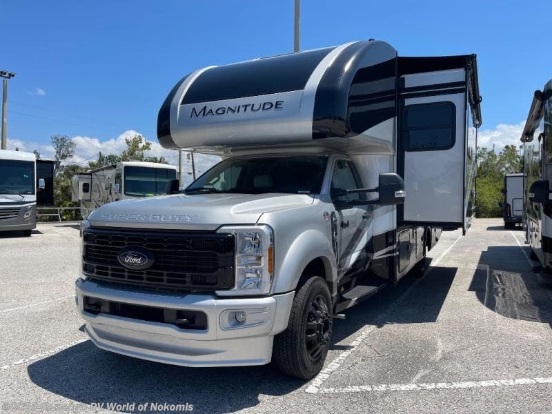 New 2025 Thor Motor Coach Magnitude Grand S29 available in Nokomis, Florida