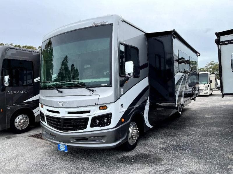 New 2023 Fleetwood Bounder 33C available in Nokomis, Florida
