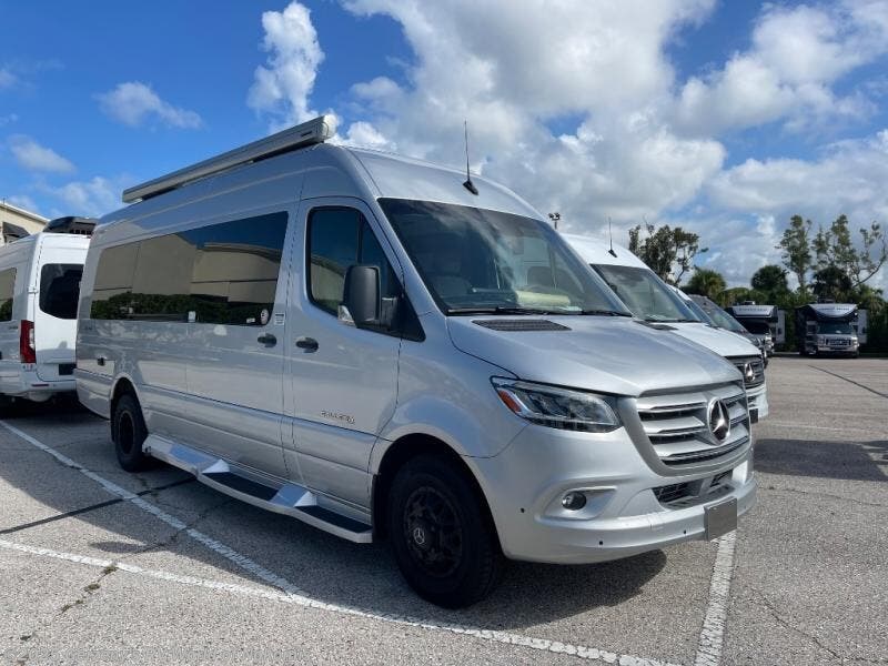 Email now about this 2025 Coachmen Galleria 24Q! New 2025 Coachmen Galleria 24Q available in Nokomis, Florida