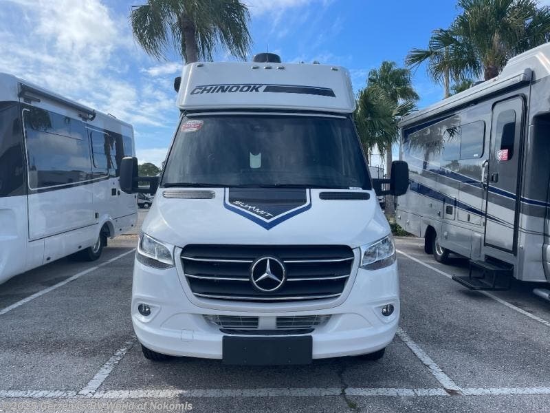 Contact us now about this 2025 Chinook Summit Chinook SS 360! 2025 Summit Chinook SS 360 by Chinook from Gerzeny's RV World of Nokomis in Nokomis, Florida