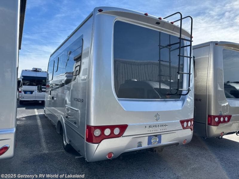 New 2025 Leisure Travel Wonder 24RL available in Lakeland, Florida