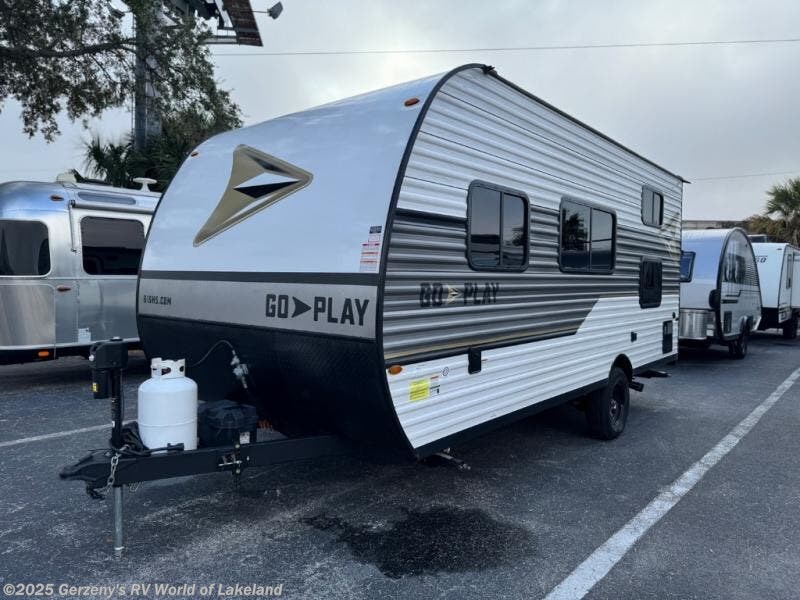 Contact us now about this 2024 Wayfinder Go Play 19BH! 2024 Go Play 19BH by Wayfinder from Gerzeny's RV World of Lakeland in Lakeland, Florida