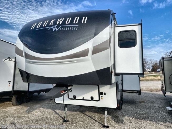 New 2024 Forest River Rockwood Signature 281RK available in Gassville, Arkansas