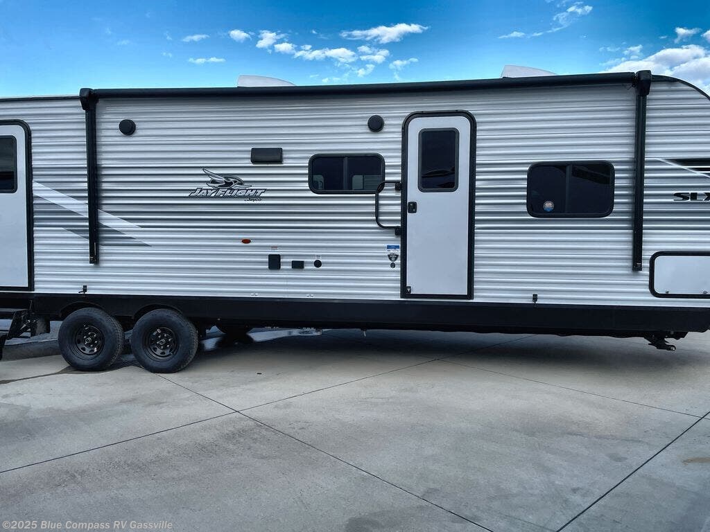 Contact us now about this 2025 Jayco Jay Flight SLX 321BDS! 2025 Jay Flight SLX 321BDS by Jayco from Blue Compass RV Gassville in Gassville, Arkansas