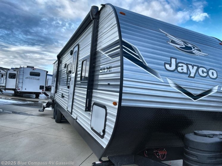 Email now about this 2025 Jayco Jay Flight SLX 321BDS! New 2025 Jayco Jay Flight SLX 321BDS available in Gassville, Arkansas