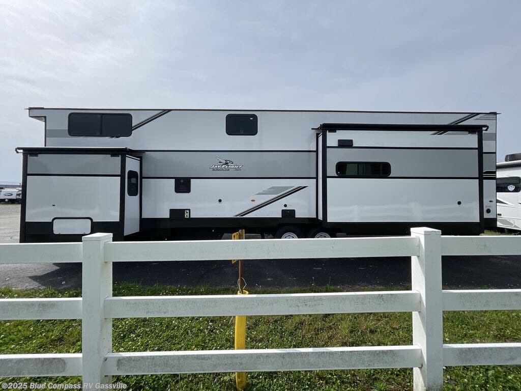 New 2025 Jayco Jay Flight Bungalow 40DLFT available in Gassville, Arkansas