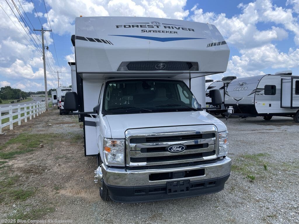 Email now about this 2026 Forest River Sunseeker LE 3250DSLE Ford! New 2026 Forest River Sunseeker LE 3250DSLE Ford available in Gassville, Arkansas