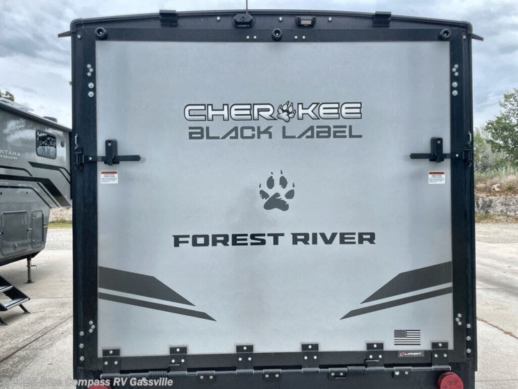 Email now about this 2026 Forest River Cherokee Grey Wolf Black Label 22RRBL! New 2026 Forest River Cherokee Grey Wolf Black Label 22RRBL available in Gassville, Arkansas