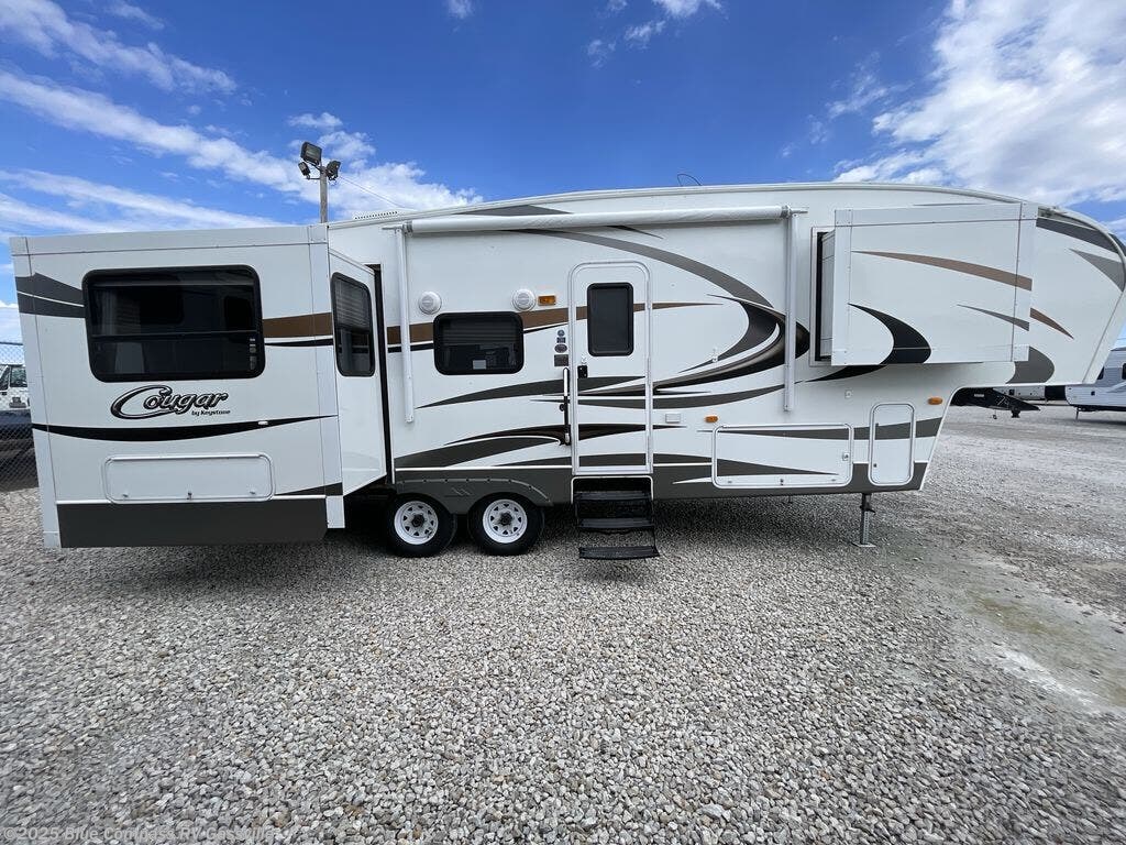 Email now about this 2011 Keystone Cougar 29RES! Used 2011 Keystone Cougar 29RES available in Gassville, Arkansas