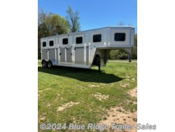 Used 2020 River Valley 2H GN w/Dress &amp; Side Ramp, 7&apos;6&quot;x6&apos;8&quot; available in Ruckersville, Virginia
