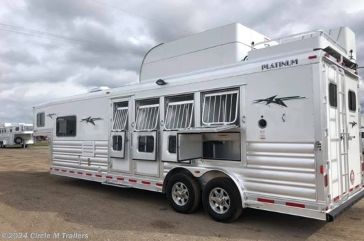 4 Horse Trailer - 2025 Platinum Coach Outlaw 4 Horse 10'8" SW Outlaw Conversions available New in Kaufman, TX