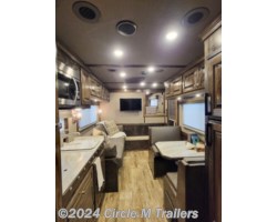 2024 Platinum Coach Outlaw 4H 15' 8" Outlaw Side Load COUCH & DINETTE!!