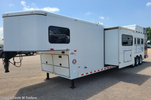 4 Horse Trailer - 2012 Sundowner Special Edition 4 H 16' Short wall SLIDE OUT!!! available Used in Kaufman, TX