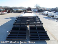 New 2026 PJ Trailers LS 25ft Gooseneck Deckover available in East Bethel, Minnesota