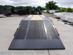New 2025 Load Trail GL 30ft Gooseneck Deckover available in East Bethel, Minnesota