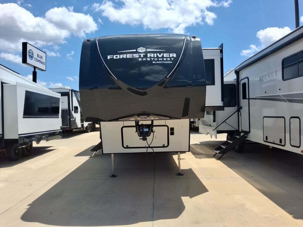 New 2025 East to West Blackthorn 3700BH-OK available in Strafford, Missouri