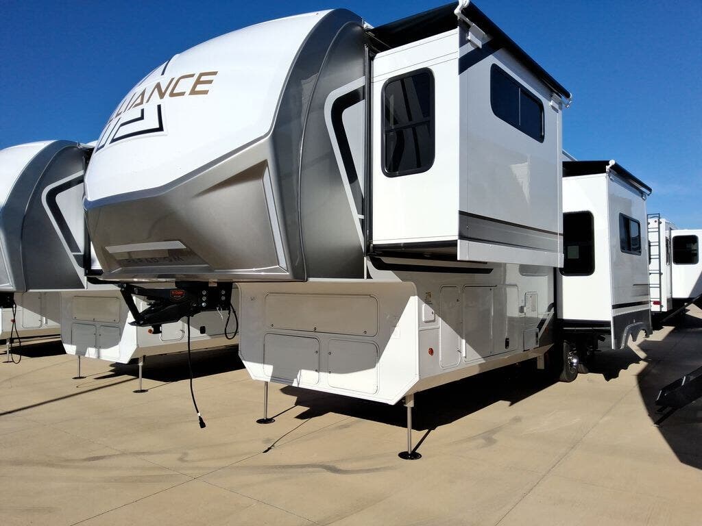 New 2026 Alliance RV Paradigm 312RK available in Strafford, Missouri