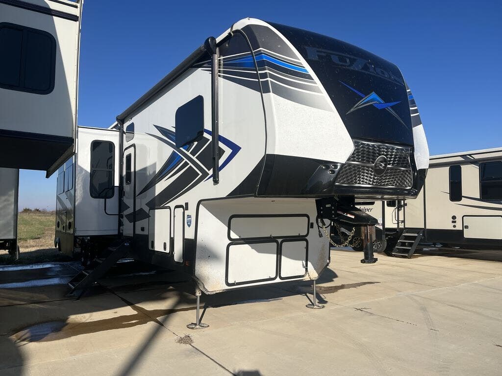 Call now about this 2021 Keystone Fuzion 419! 2021 Keystone Fuzion 419 - Used Toy Hauler For Sale by Blue Compass RV Springfield in Strafford, Missouri