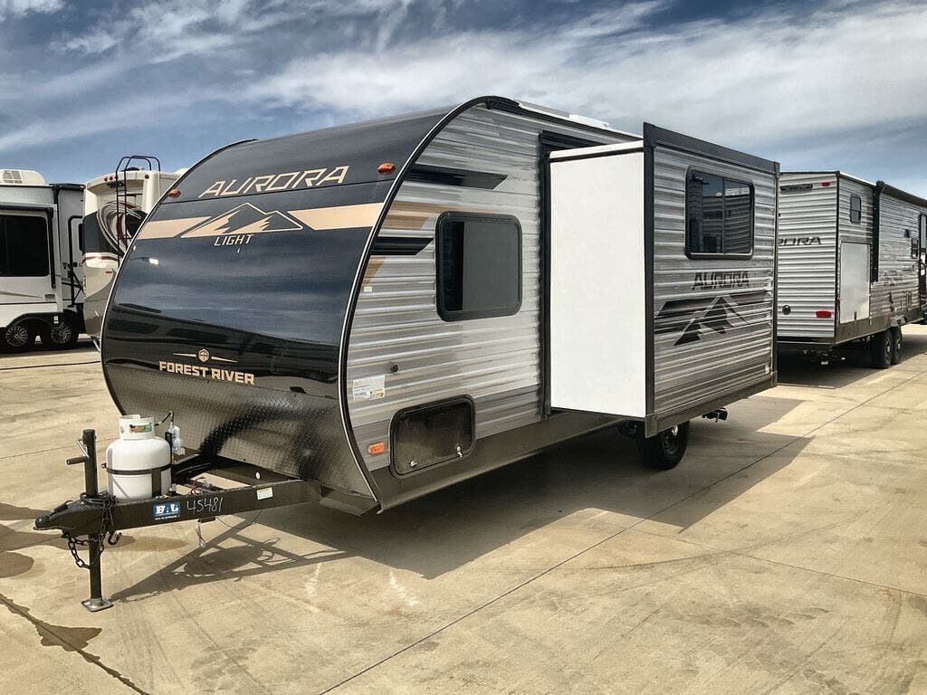 Contact us now about this 2025 Forest River Aurora Light 18BHS! 2025 Aurora Light 18BHS by Forest River from Blue Compass RV Springfield in Strafford, Missouri