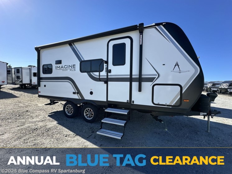 Email now about this 2025 Grand Design Imagine XLS 17MKE! New 2025 Grand Design Imagine XLS 17MKE available in Duncan, South Carolina