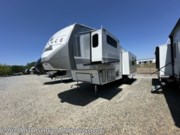 New 2025 Alliance RV Avenue 32RLS available in Duncan, South Carolina