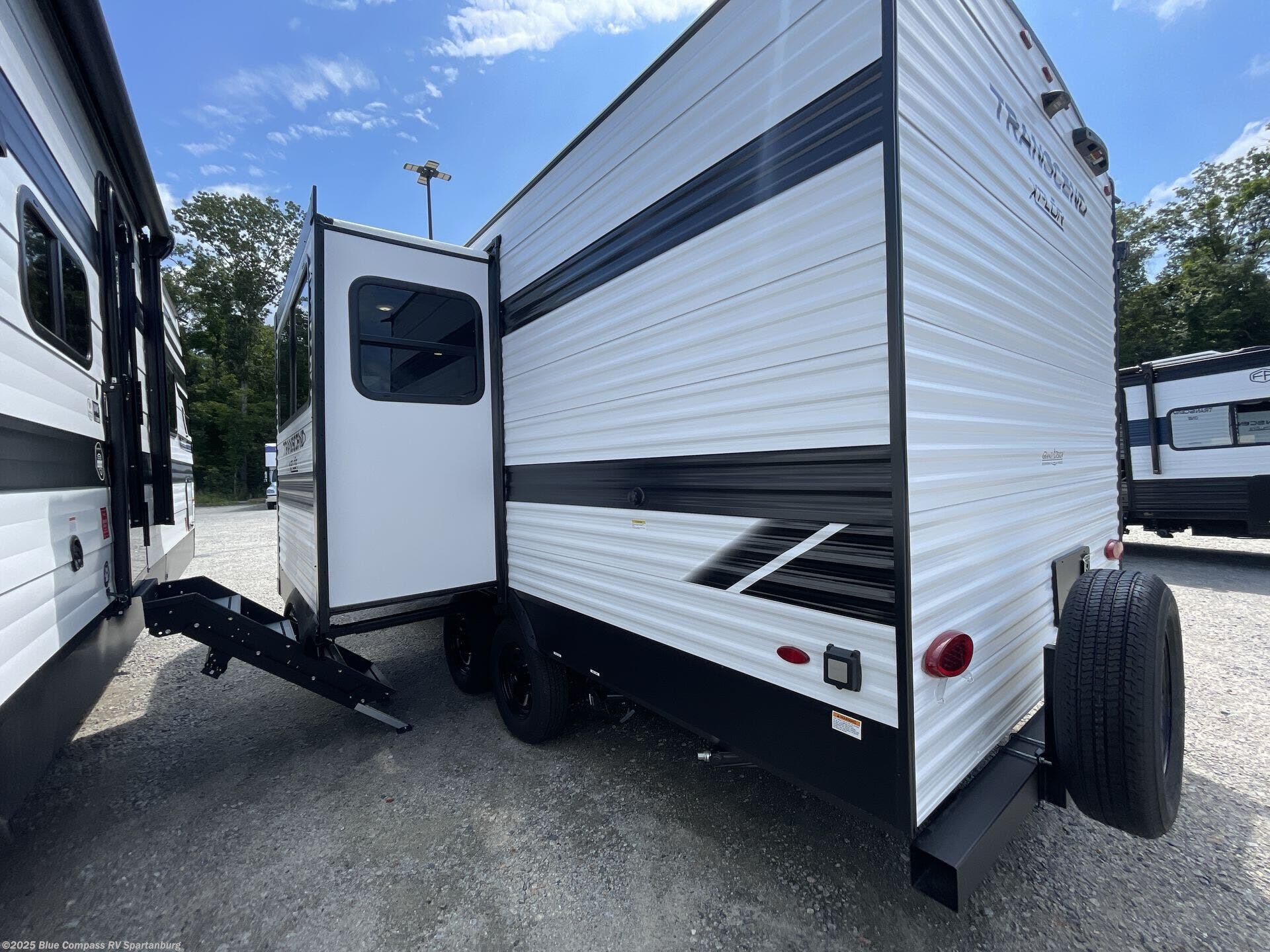 Contact us now about this 2026 Grand Design Transcend Xplor 20MKX! 2026 Transcend Xplor 20MKX by Grand Design from Blue Compass RV Spartanburg in Duncan, South Carolina