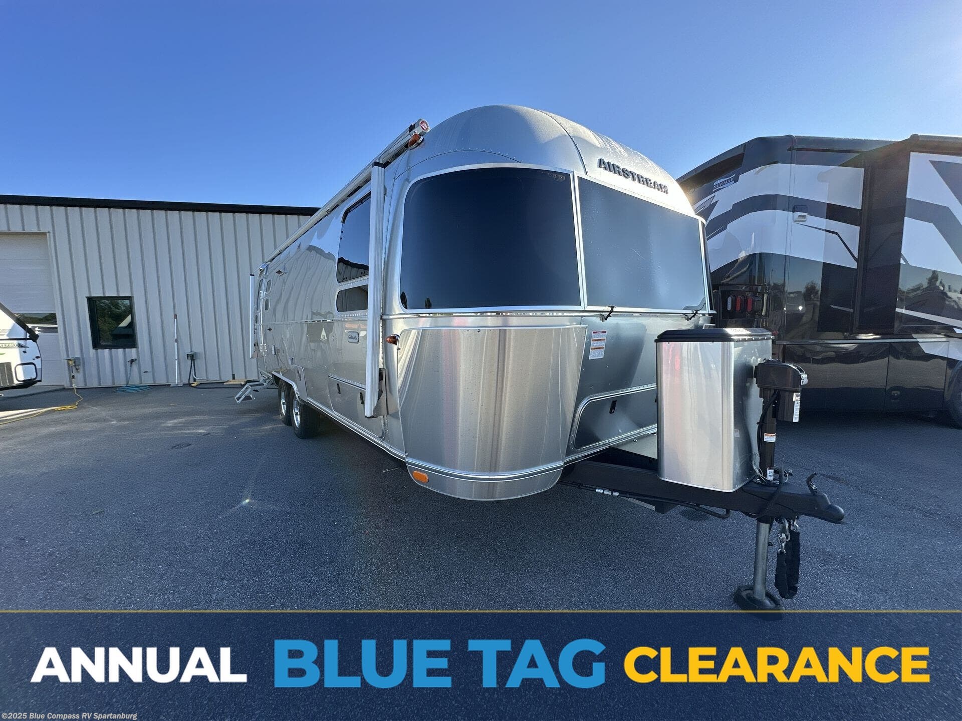 Email now about this 2025 Airstream Globetrotter 27FB Twin! Used 2025 Airstream Globetrotter 27FB Twin available in Duncan, South Carolina