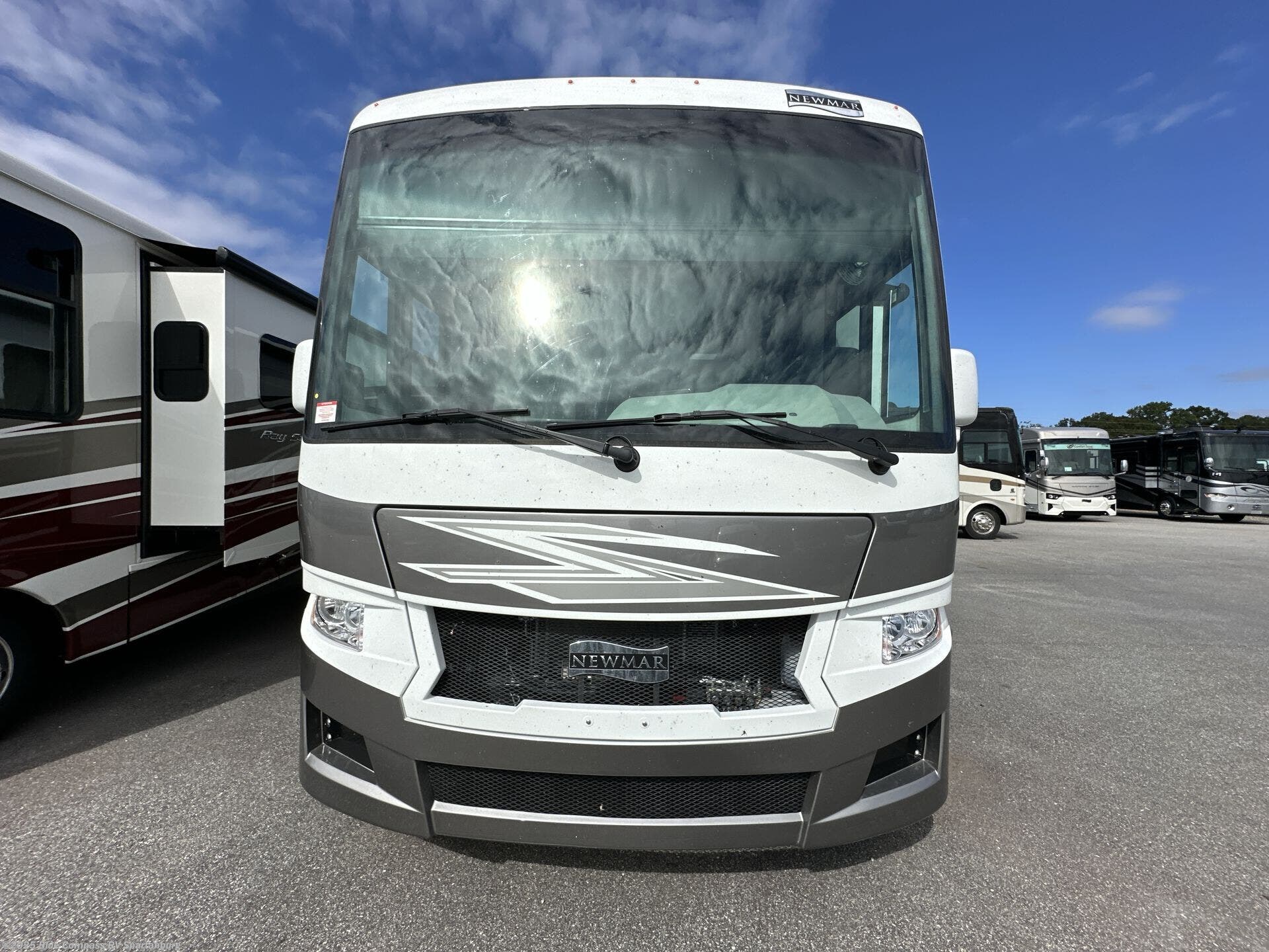 Contact us now about this 2026 Newmar Bay Star Sport 3014! 2026 Bay Star Sport 3014 by Newmar from Blue Compass RV Spartanburg in Duncan, South Carolina
