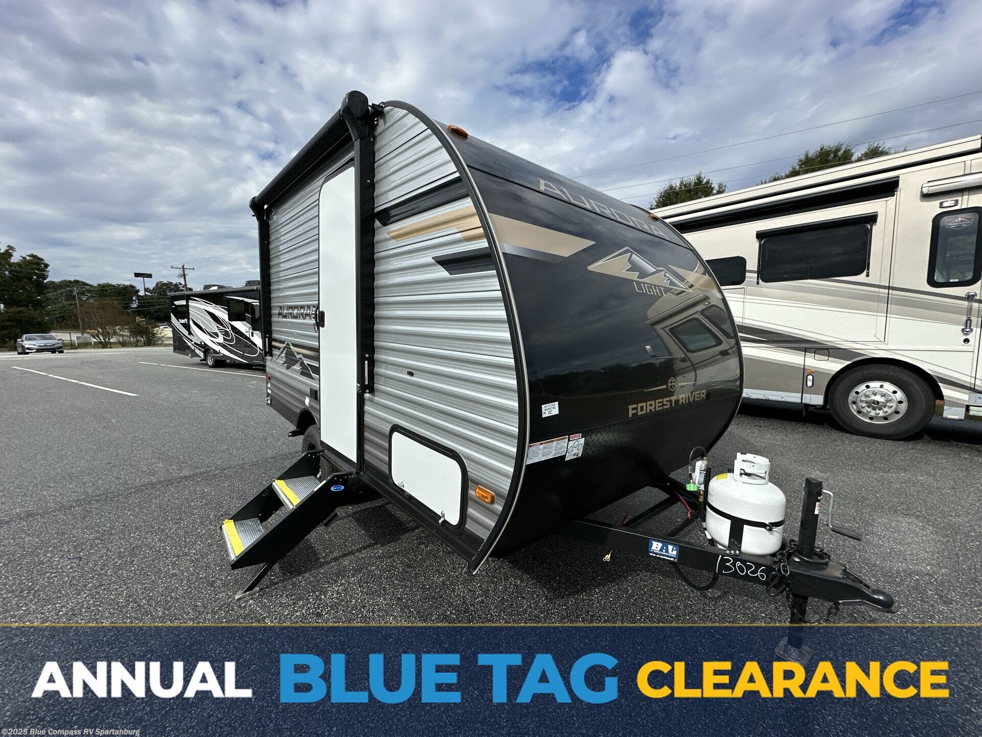 Email now about this 2026 Forest River Aurora Light 13RKX! New 2026 Forest River Aurora Light 13RKX available in Duncan, South Carolina