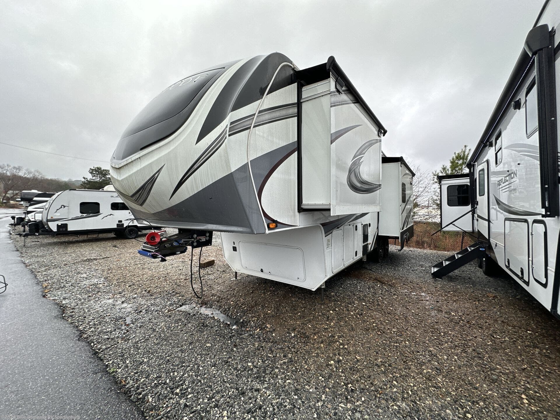 Used 2022 Grand Design Solitude 280RK available in Duncan, South Carolina