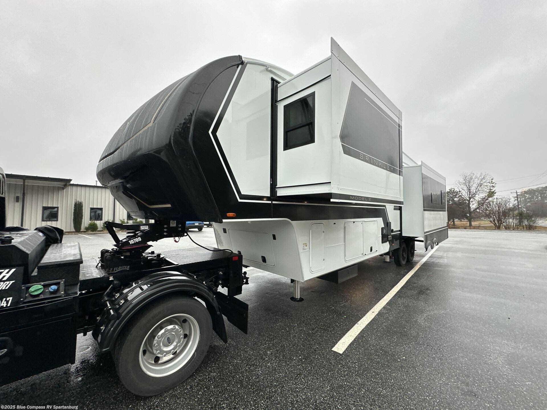 Contact us now about this 2026 Brinkley RV Model Z 3600! 2026 Model Z 3600 by Brinkley RV from Blue Compass RV Spartanburg in Duncan, South Carolina