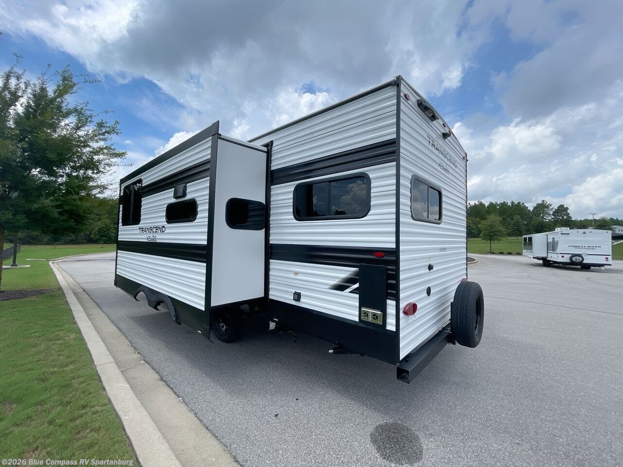 Contact us now about this 2026 Grand Design Transcend Xplor 25MLX! 2026 Transcend Xplor 25MLX by Grand Design from Blue Compass RV Spartanburg in Duncan, South Carolina