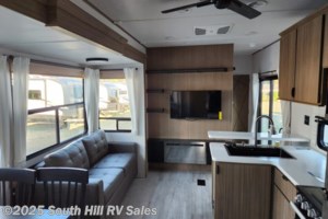 2025 Forest River Salem Villa 42DMS