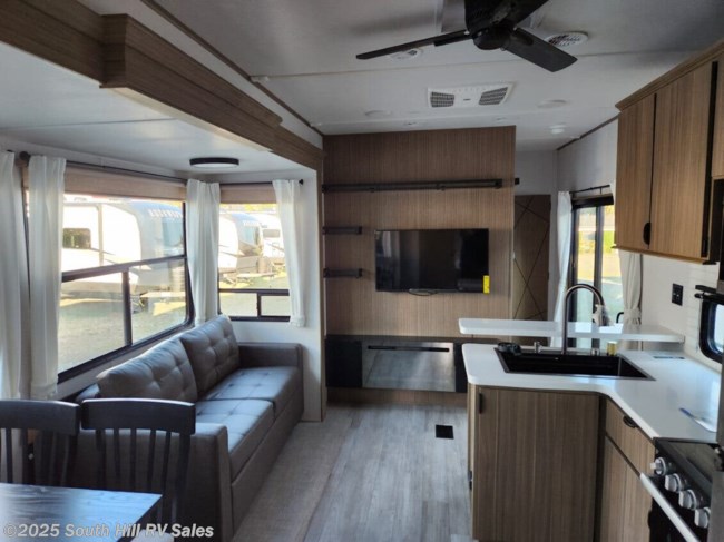 2025 Forest River Salem Villa 42DMS