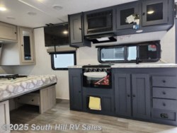 2025 Coachmen Apex Ultra-Lite 188RBST - New Travel Trailer for sale by South Hill RV Sales in Puyallup, Washington