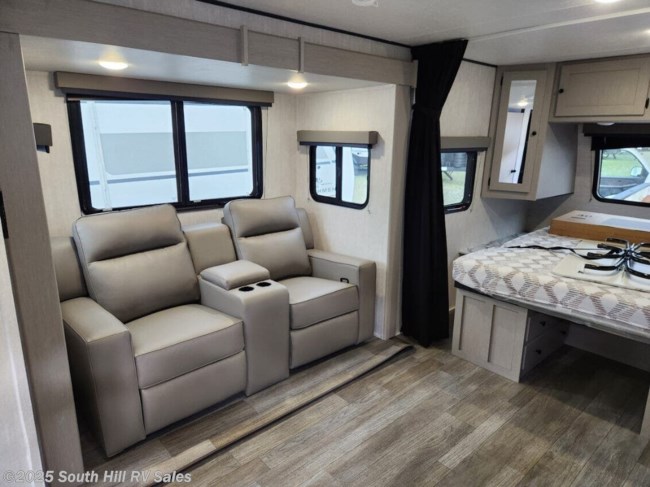 2025 Coachmen Apex Ultra-Lite 188RBST