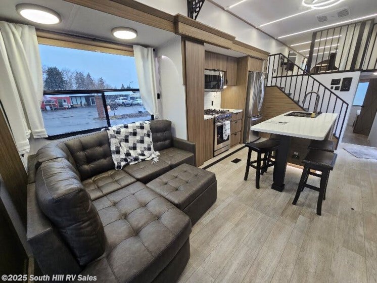 Email now about this 2025 Forest River Salem Grand Villa 42 Veranada! New 2025 Forest River Salem Grand Villa 42 Veranada available in Puyallup, Washington