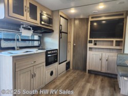 2021 Coachmen Freedom Express 248RBS - Used Travel Trailer for sale by South Hill RV Sales in Puyallup, Washington