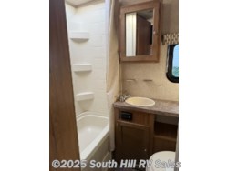 2017 Forest River Rockwood Mini Lite 2306 - Used Travel Trailer for sale by South Hill RV Sales in Puyallup, Washington