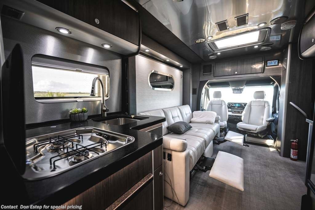 New 2025 Airstream Atlas™ Murphy Suite available in Southaven, Mississippi