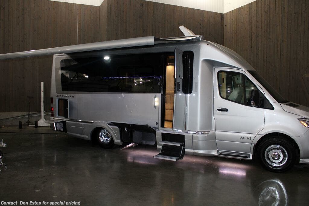 Contact us now about this 2025 Airstream Atlas™ Murphy Suite! 2025 Atlas™ Murphy Suite by Airstream from Southaven RV & Marine in Southaven, Mississippi
