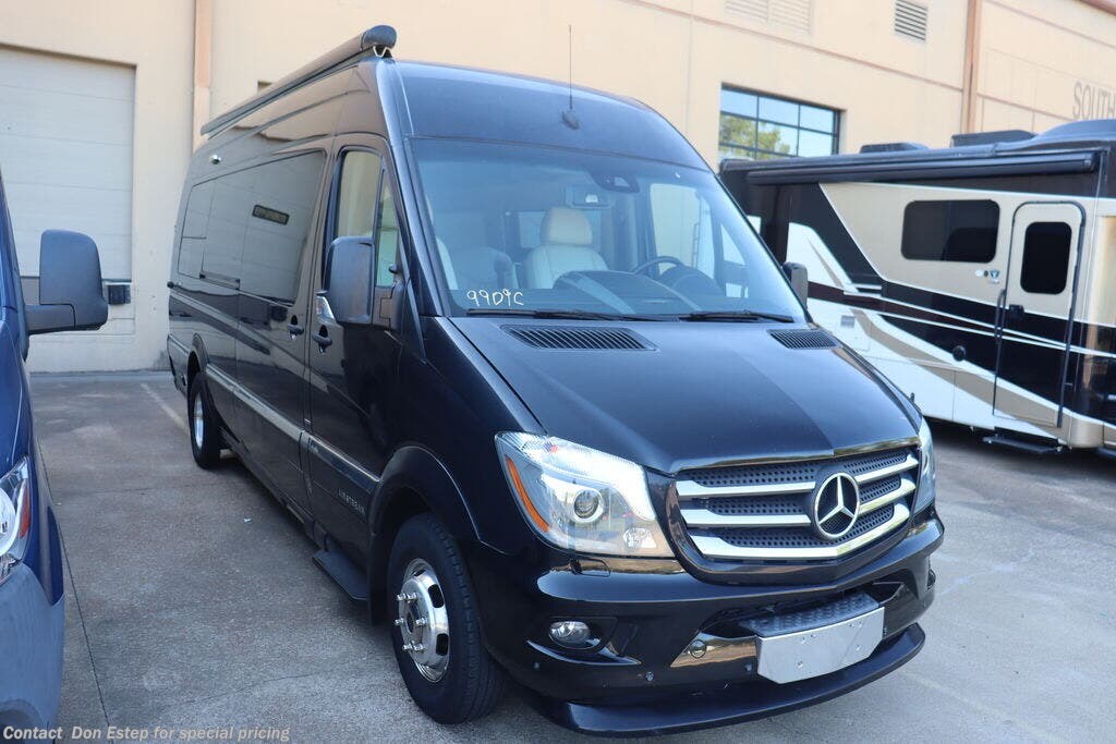 Email now about this 2017 Airstream 24GL! Used 2017 Airstream 24GL available in Southaven, Mississippi