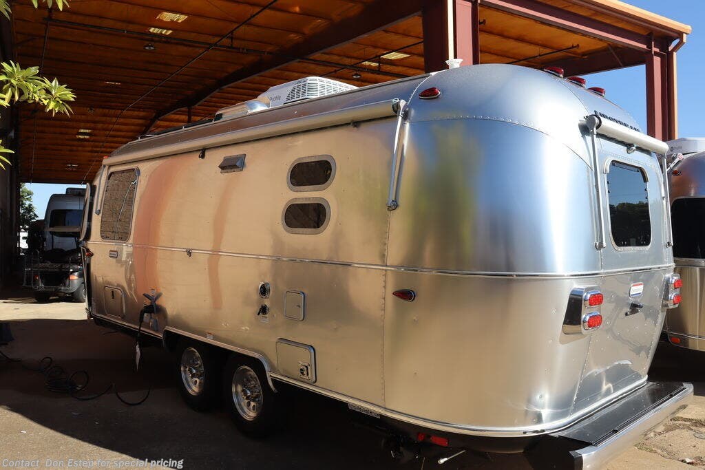Call now about this 2026 Airstream International 23FB! 2026 Airstream International 23FB - New Travel Trailer For Sale by Southaven RV & Marine in Southaven, Mississippi