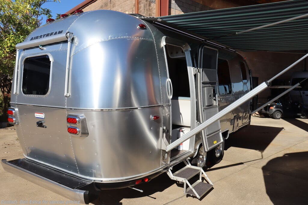 New 2026 Airstream International 23FB available in Southaven, Mississippi