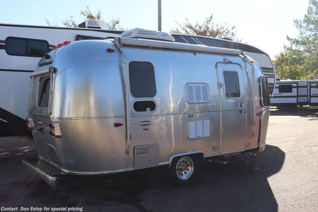 Email now about this 2017 Airstream International Signature 19! Used 2017 Airstream International Signature 19 available in Southaven, Mississippi