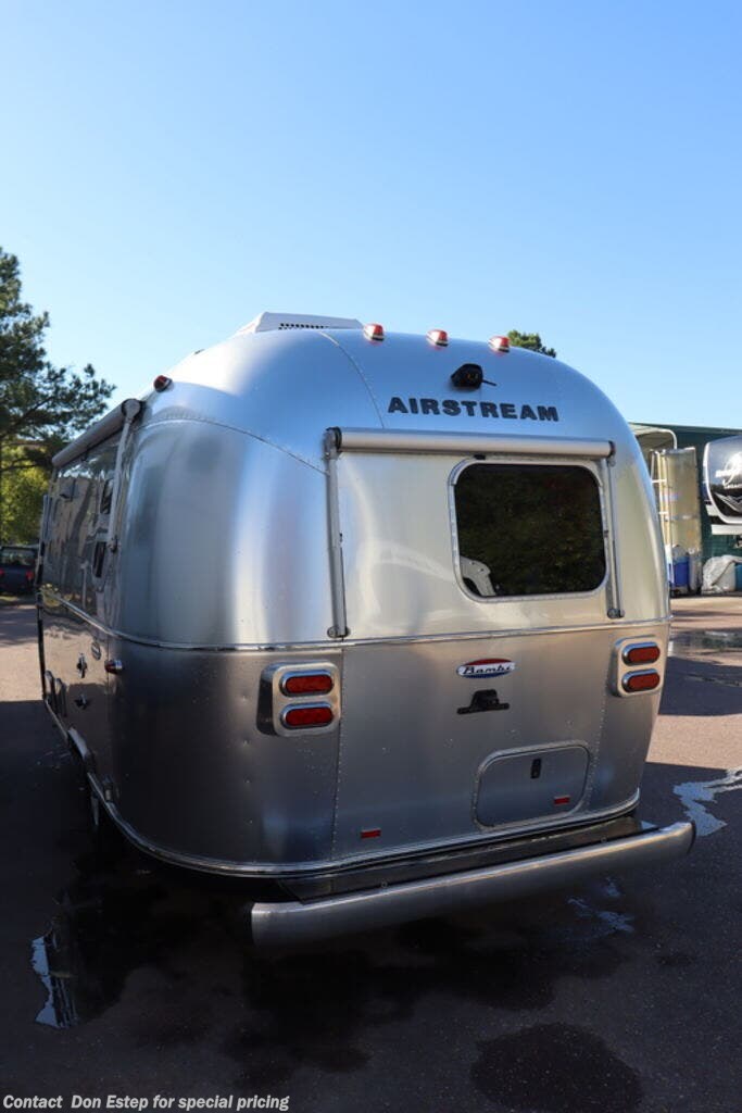 Call now about this 2017 Airstream International Signature 19! 2017 Airstream International Signature 19 - Used Travel Trailer For Sale by Southaven RV & Marine in Southaven, Mississippi