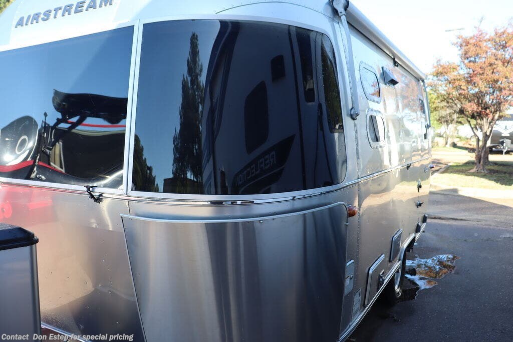 Used 2017 Airstream International Signature 19 available in Southaven, Mississippi