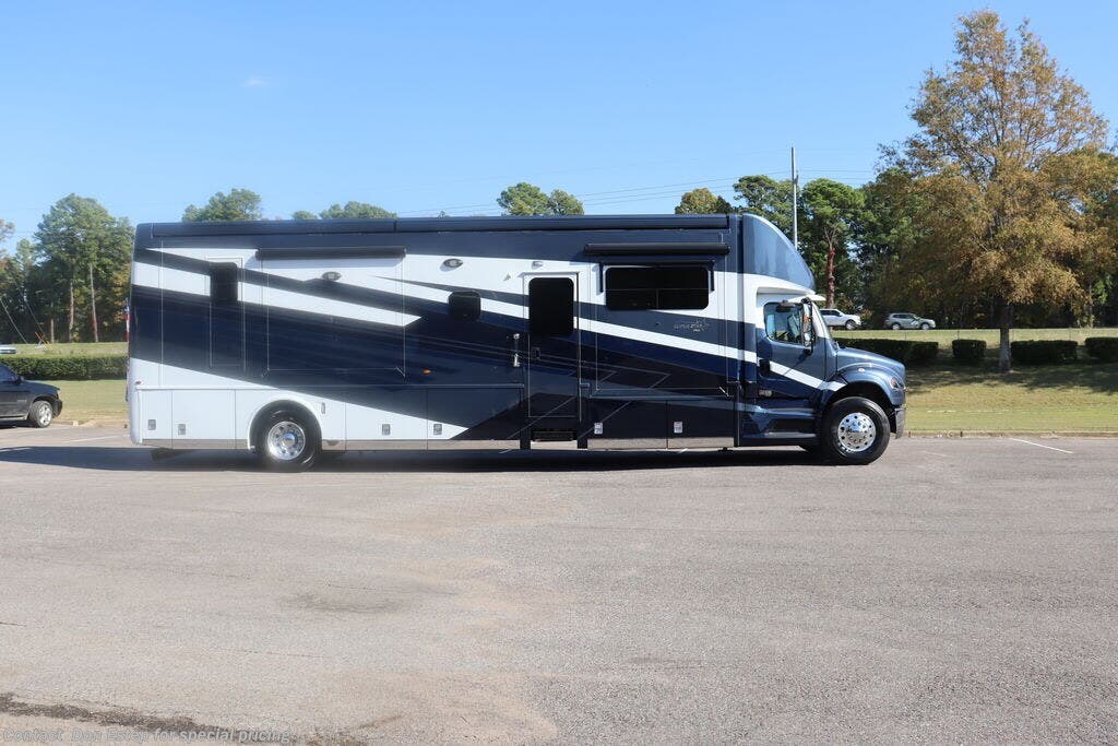 Call now about this 2026 Newmar Super Star 4059! 2026 Newmar Super Star 4059 - New Super C For Sale by Southaven RV & Marine in Southaven, Mississippi